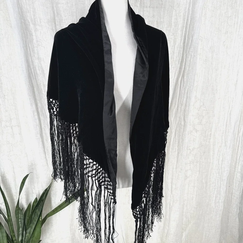 Vintage Velvet Fringe Triangle Shawl Wrap Large Whimsigoth Dark Romantic Indie